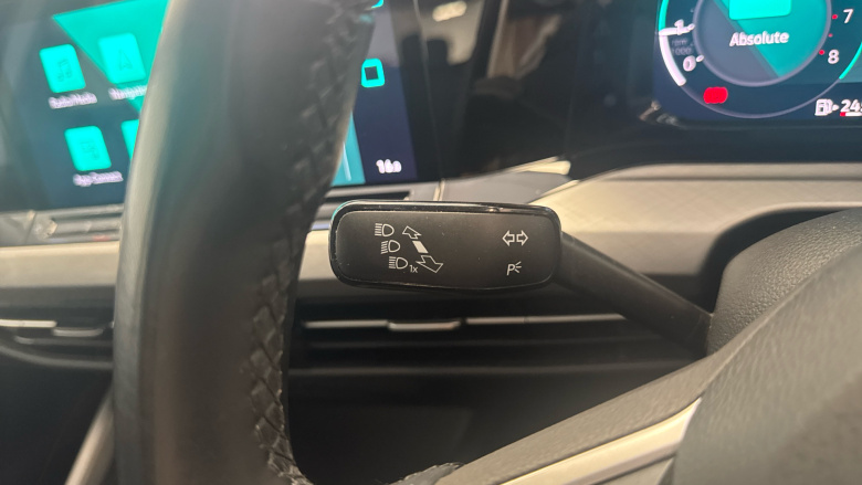 Volkswagen Golf 1.5 TSI 150 Life 5dr Petrol Hatchback